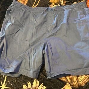 Gap cargo shorts